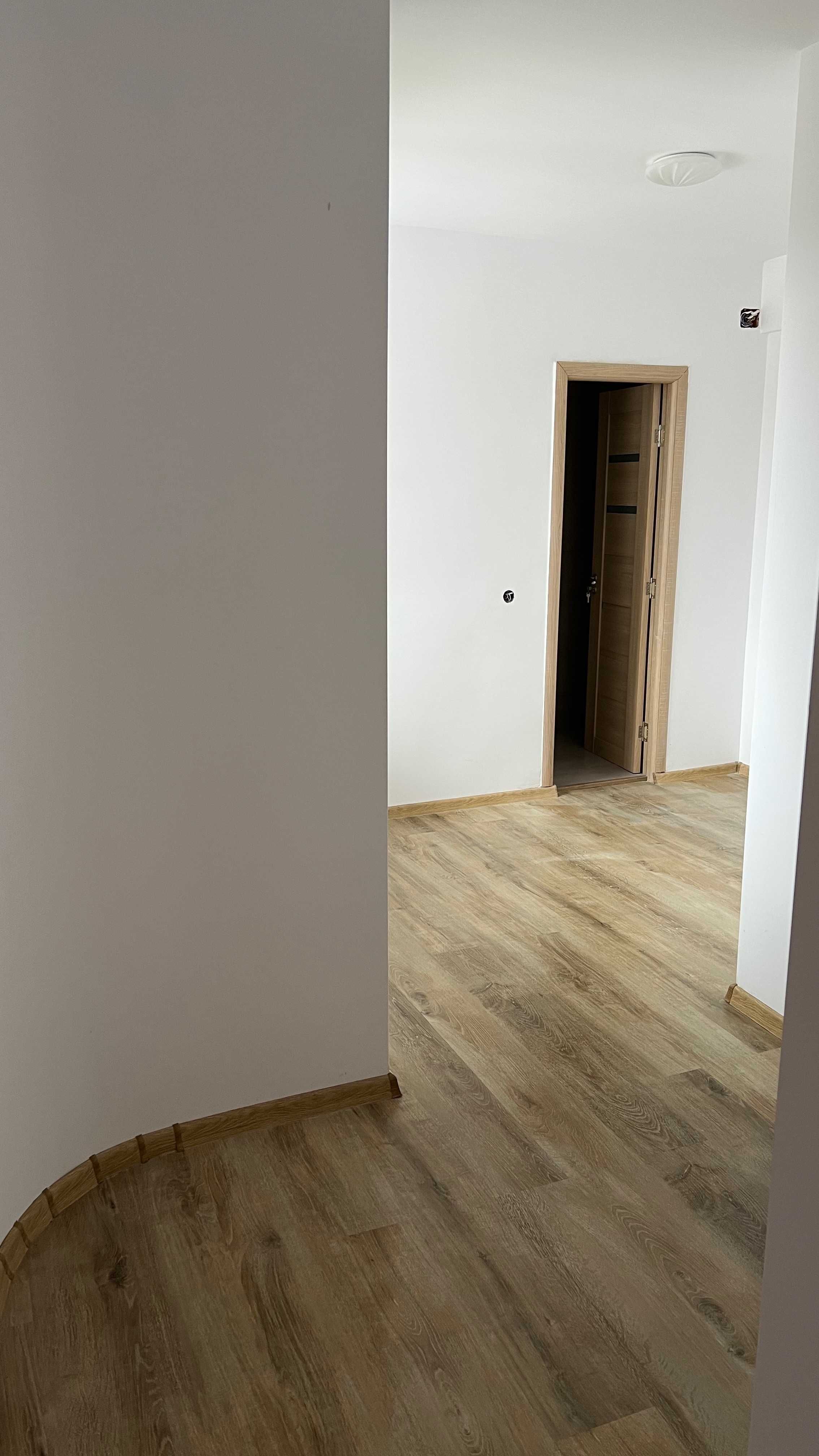 Apartament 2 camere - 2 balcoane - Sinaia Plaza