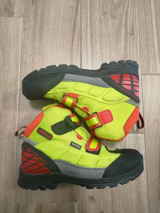 Зимни обувки/ апрески/боти Alpina