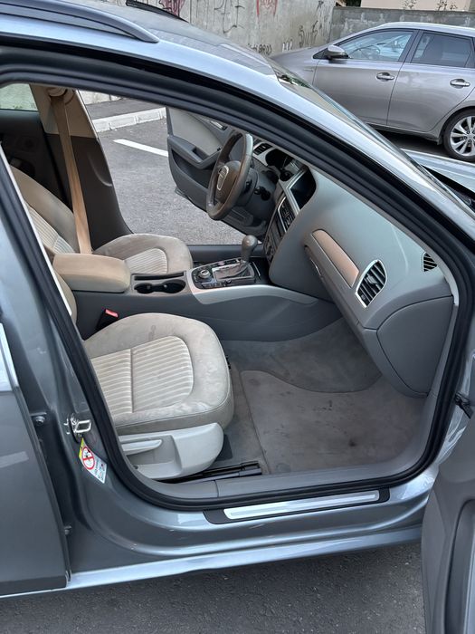 Audi a4 b8 2.0 tdi 2010