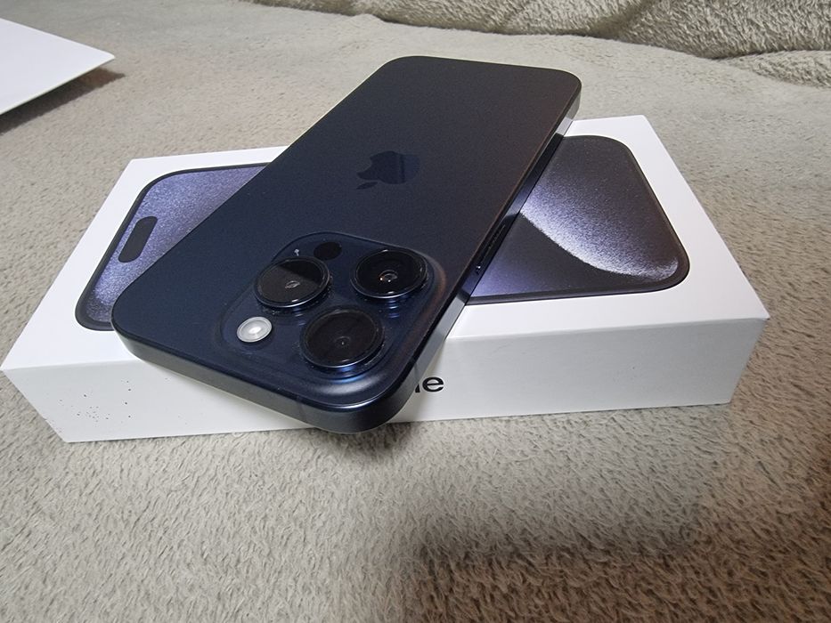 Vând schimb Iphone 15 PRO, 512 GB, 90% baterie, garanție Aprilie 2026
