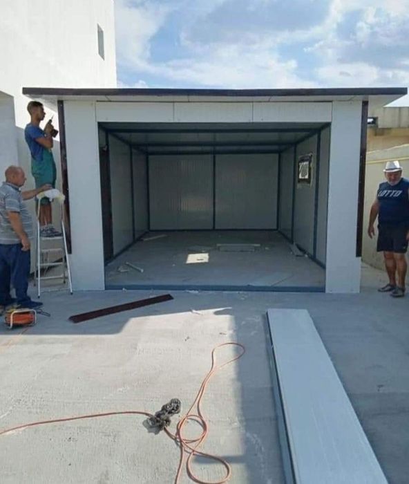 Construim  garaje auto