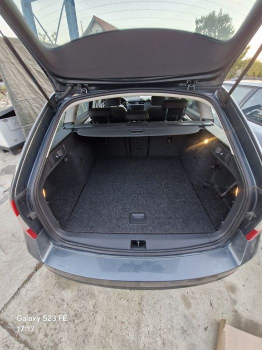 Rulou portbagaj Skoda Octavia 3 5E9867871C  9ET