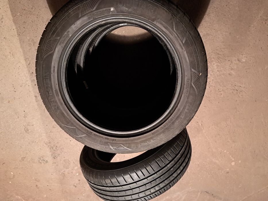 Vând 4 anvelope Vredestein 225*55* ZR17 / 7mm