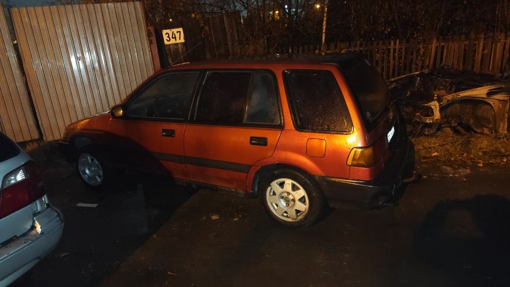 Продам Хонда Шатл цивик .