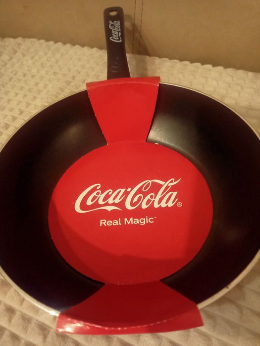 Уок тиган на  Кока Кола