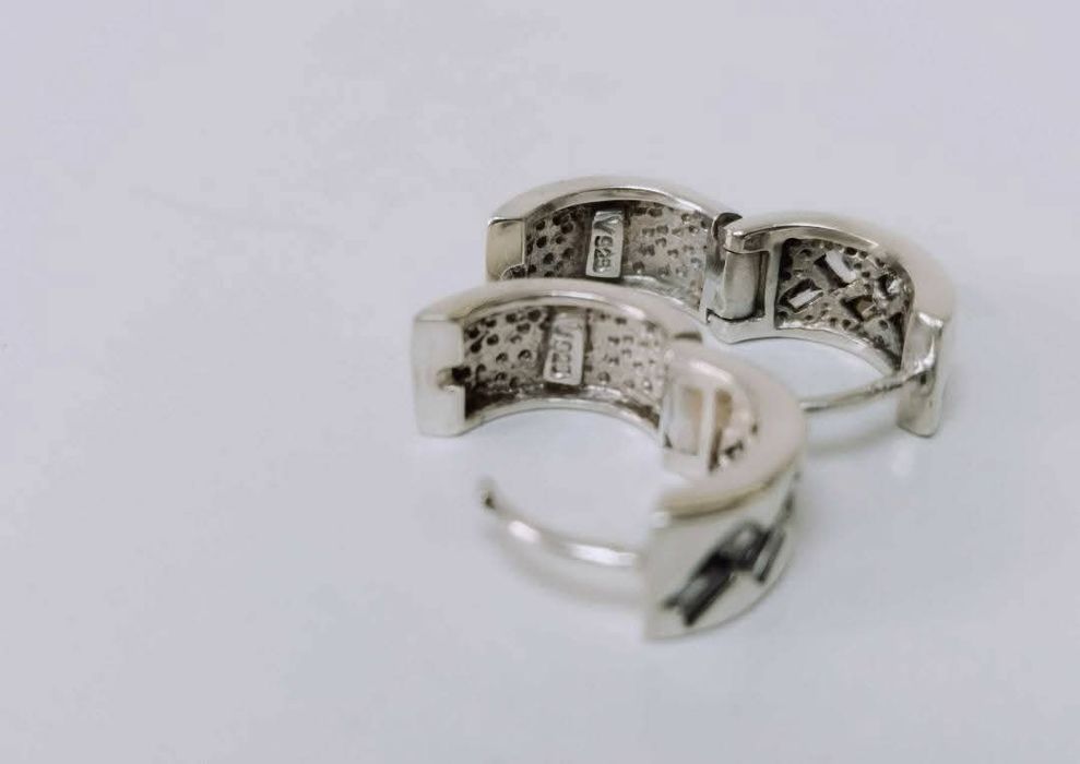 Cercei din argint de 925 cu pietre albe, Slovacia