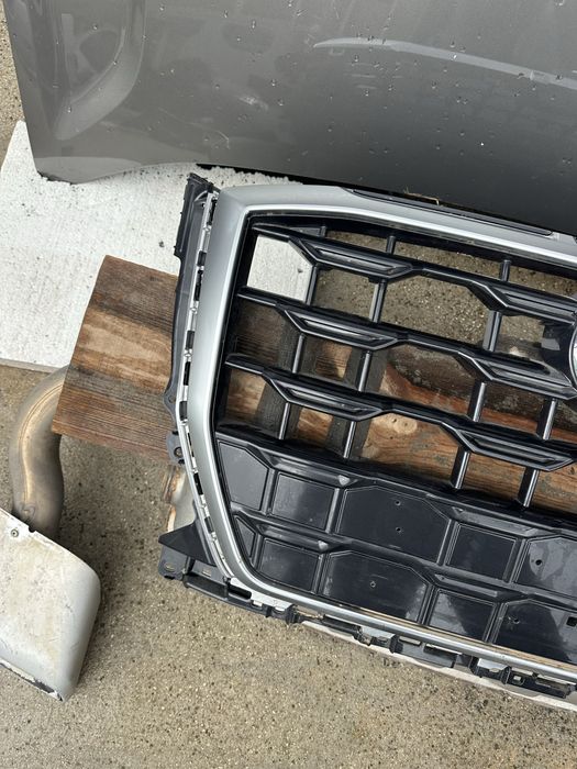 Audi Q2 предна маска ОЕ