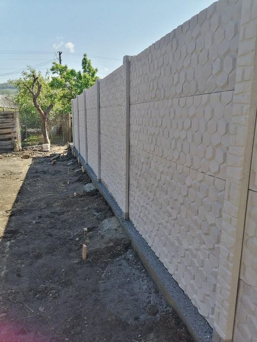Vand ,Gard de beton [placi și stalpi]