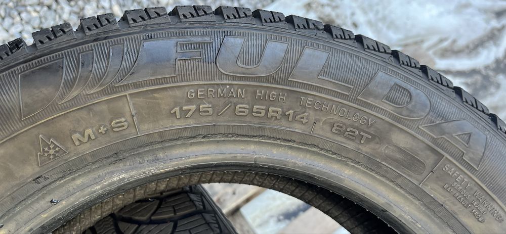 2бр 175/65/14 на 7мм с 22дот