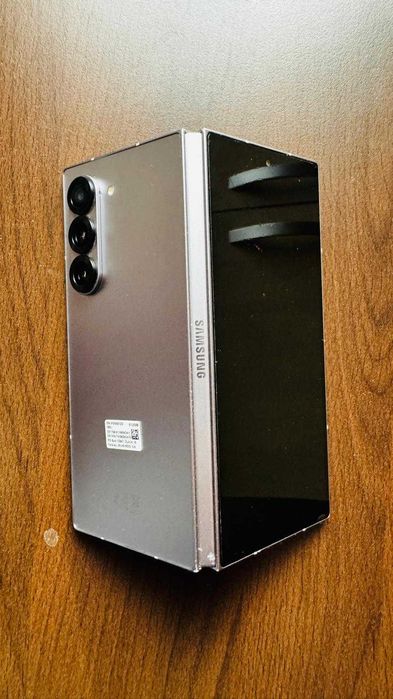 Samsung Z Fold 6 512gb stocare, 12gb RAM