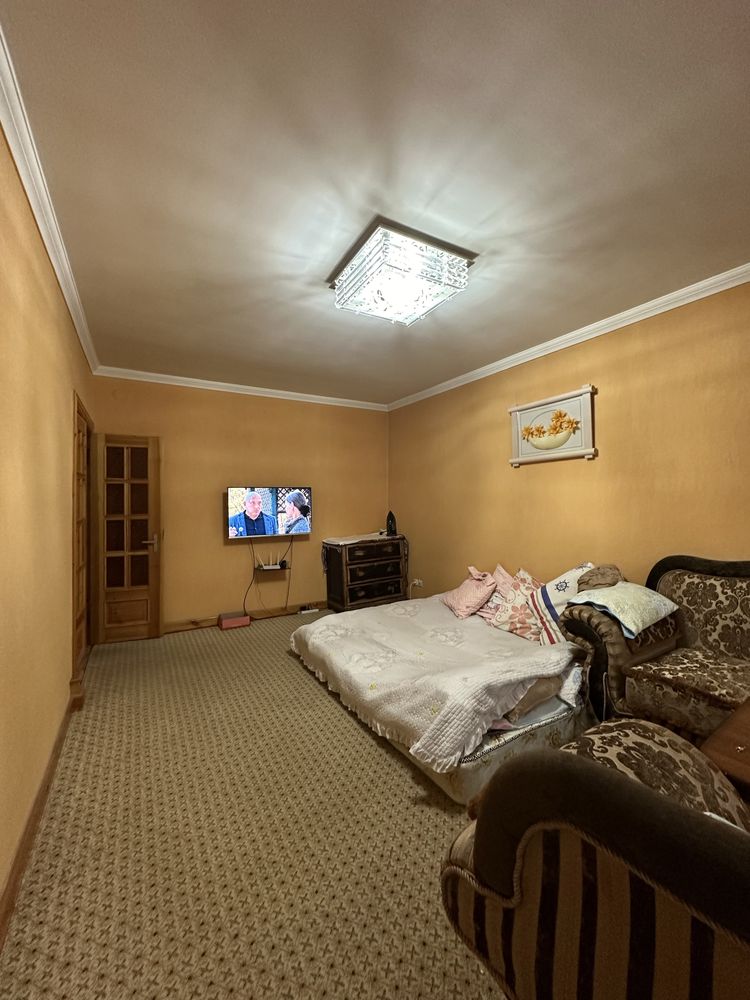 Срочно продается 2х-комнатная, переделанная в 3х, ул. Гагарина