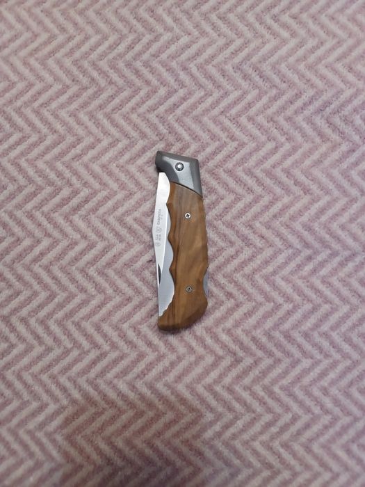 Briceag vânătoare  Miguel Nieto