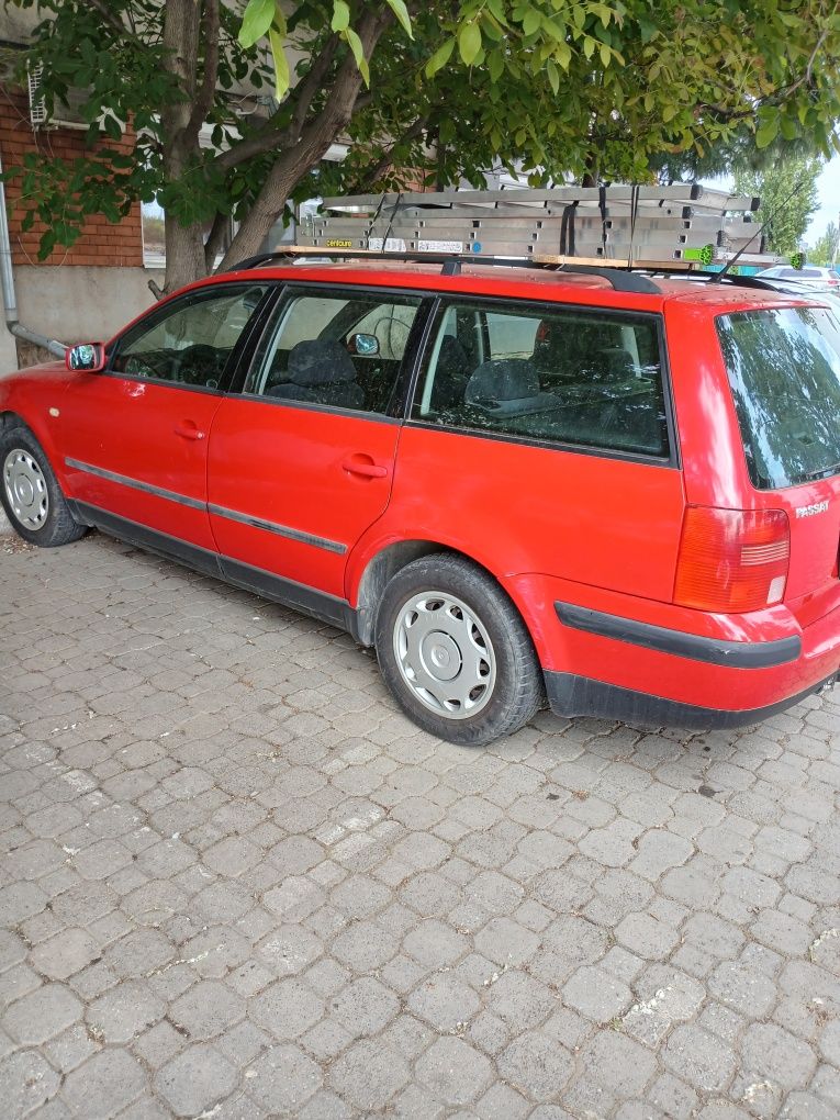 Vând passat din 2001