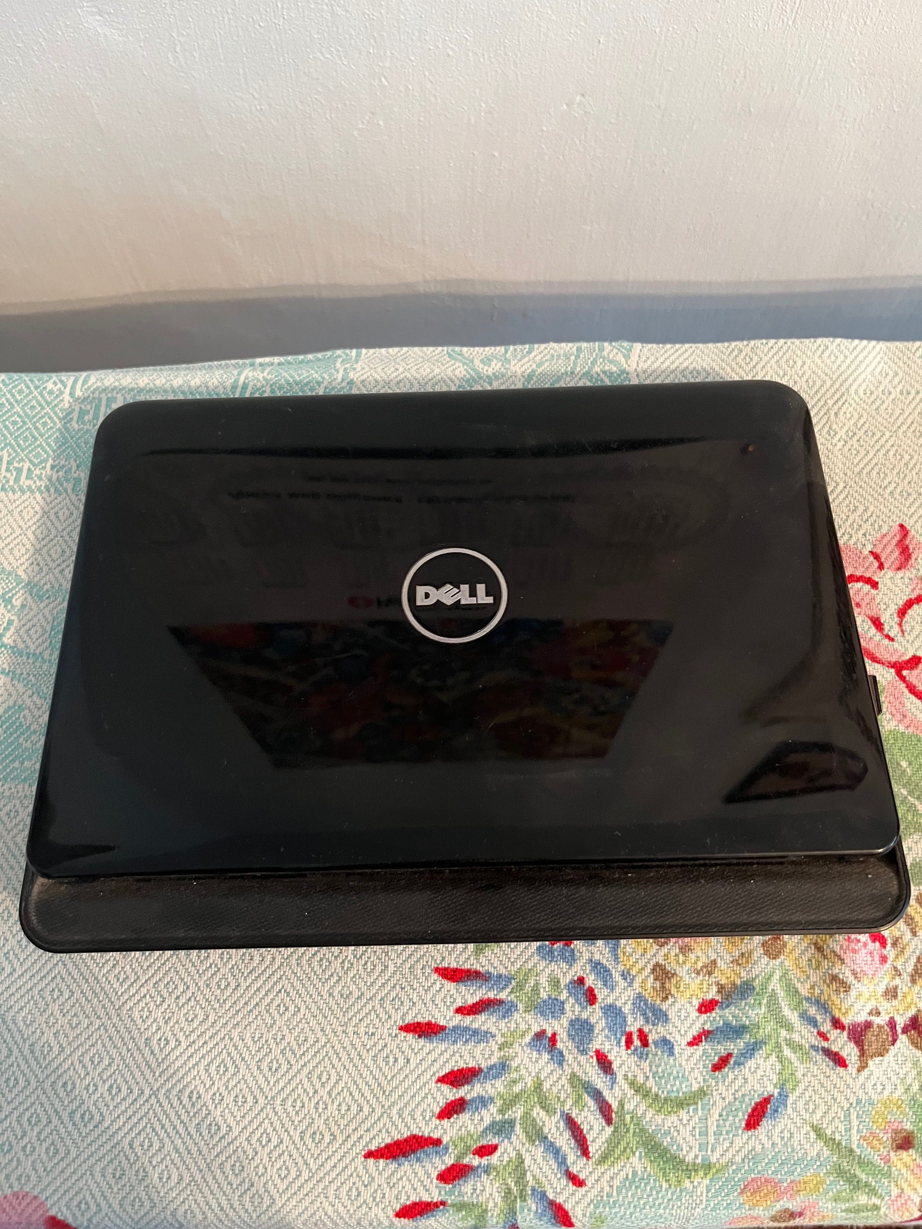 Ноутбук Dell Inspiron Mini 1018