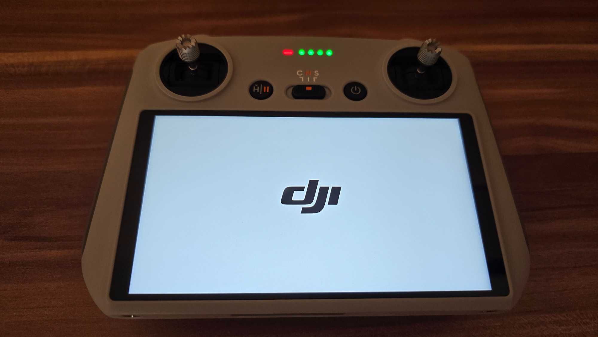 DJI RC Контролер – Отлично състояние, без драскотинa