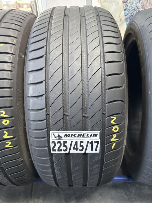 225/45/17 Michelin