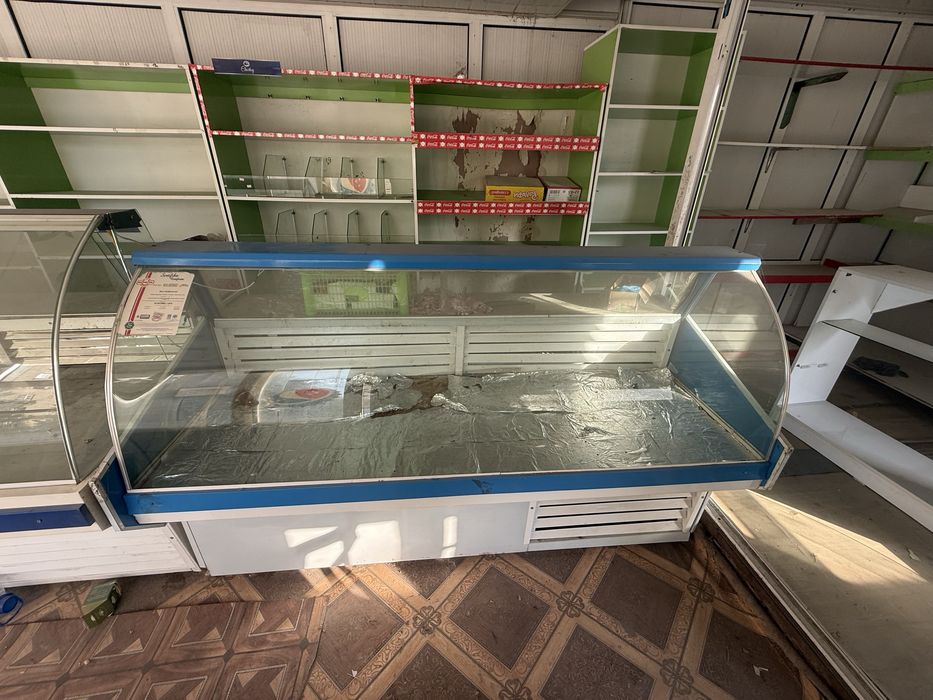Продам витрина холодильник