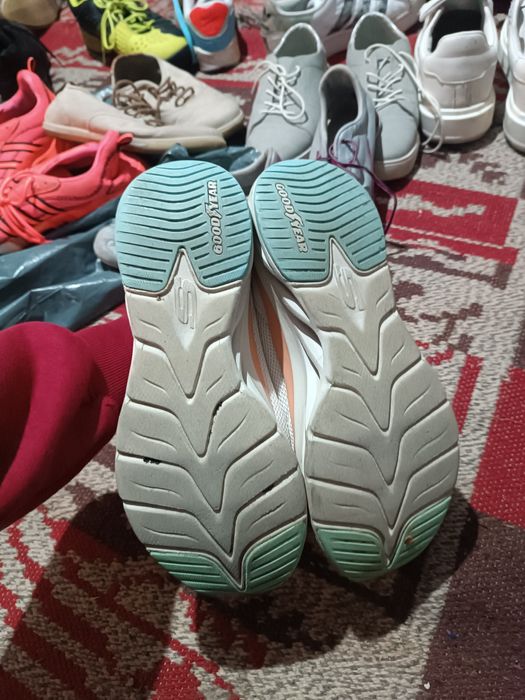 adidași skechers arch fit