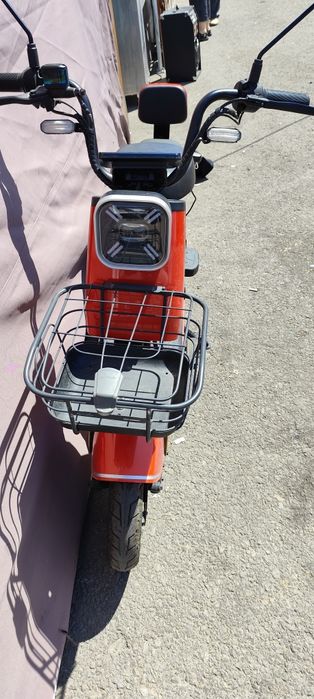Vând scuter electric nou