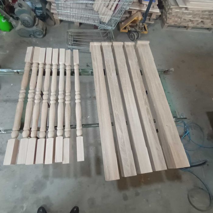 Balustrii de capat / intermediari strunjiti sau frezati
