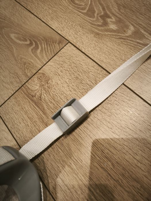 Продавам бебешко бънджи за врата