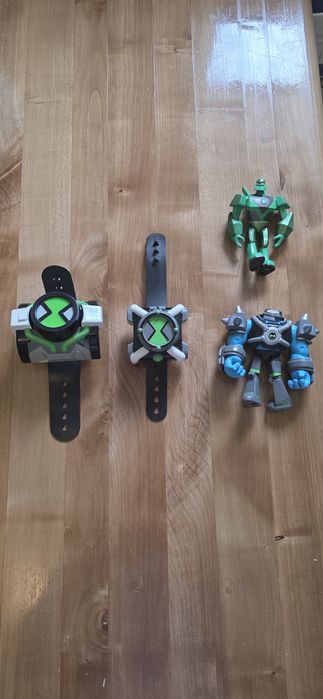 Ceas Ben 10 si Figurine ben10