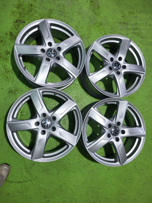 17 5x112 Vw Passat Touran Caddy лети джанти 5х112