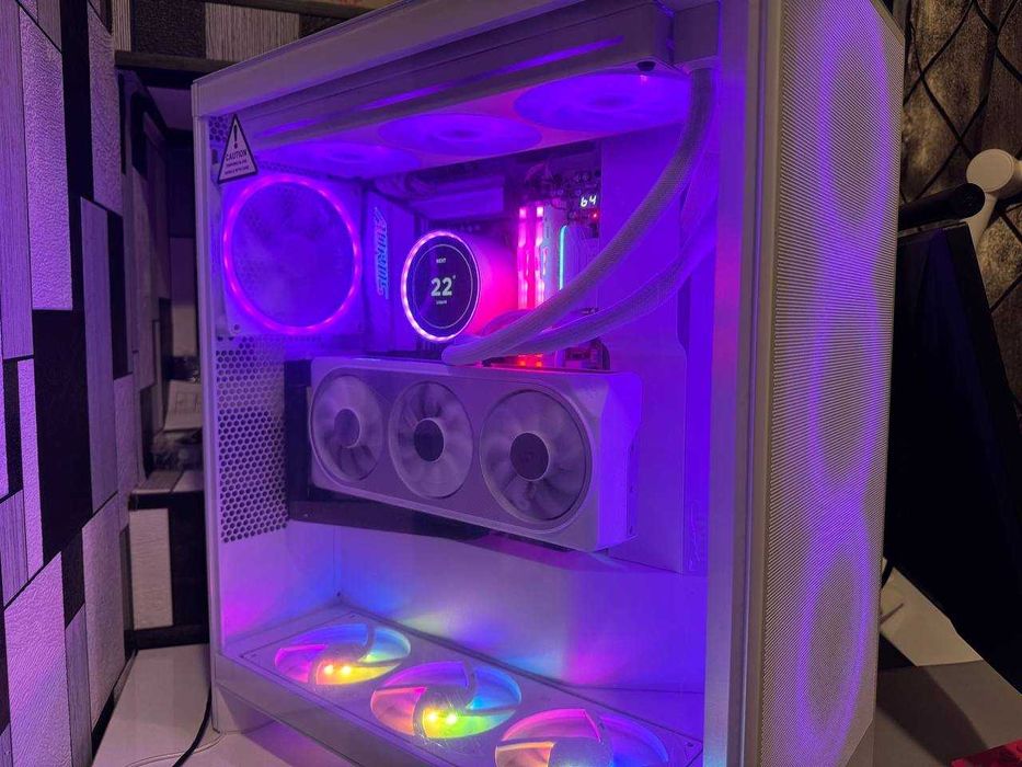 PC Gaming - NZXT Build - AMD Ryzen 7 9800X3D & Nvidia RTX 4070Ti Super