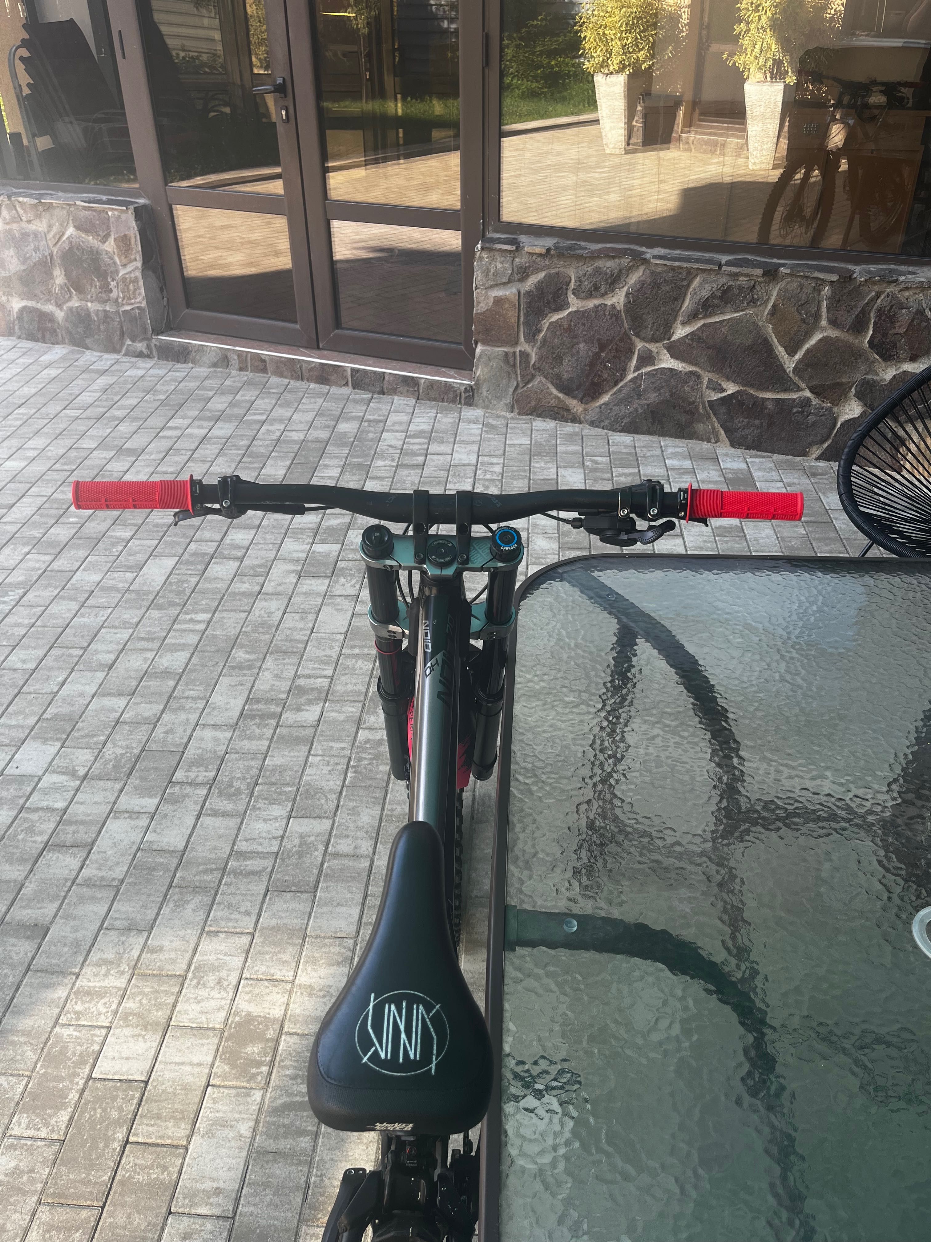 Bicicletă Downhill Kellys Noid