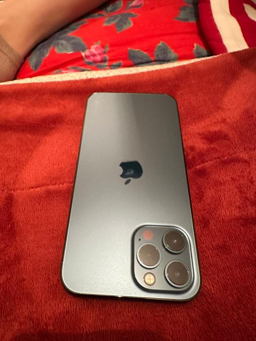 Айфон 12 про макс