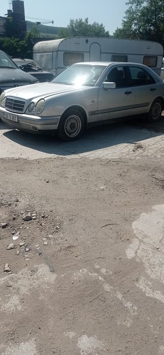 Mercedes e200 automat