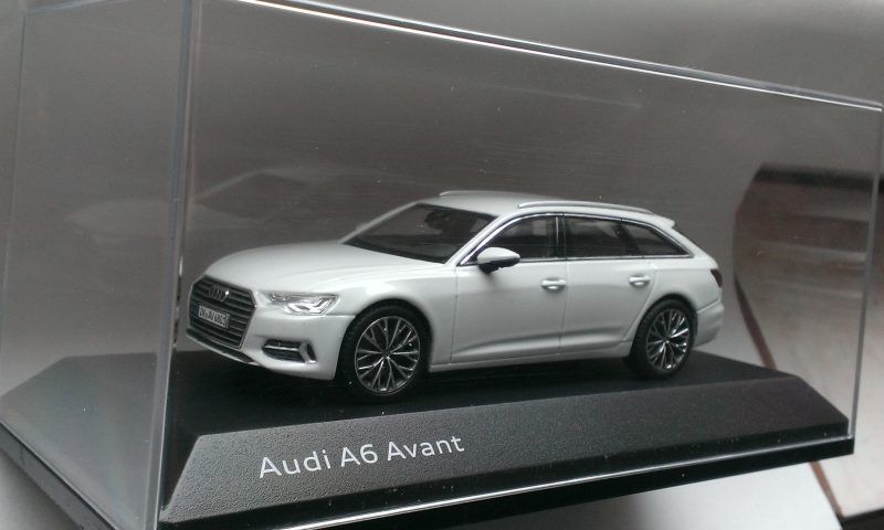 Macheta Audi A6 Avant C8 2018 Break "Alb"- iScale 1/43 reprezentanta