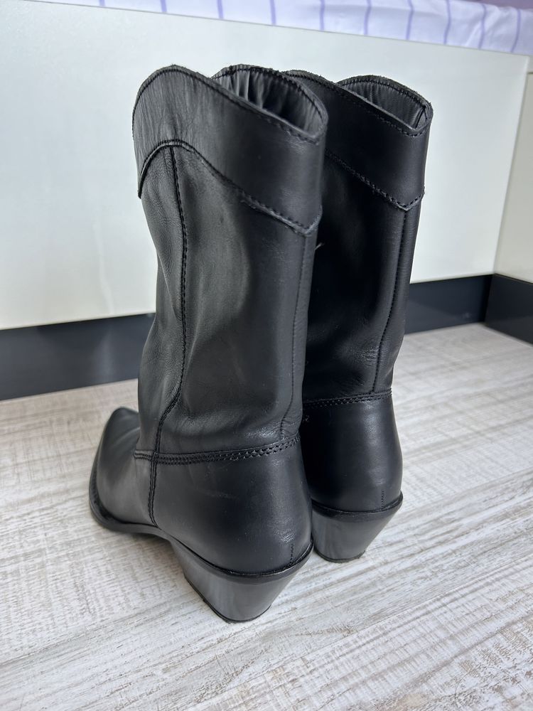 Каубойски ботуши ZARA