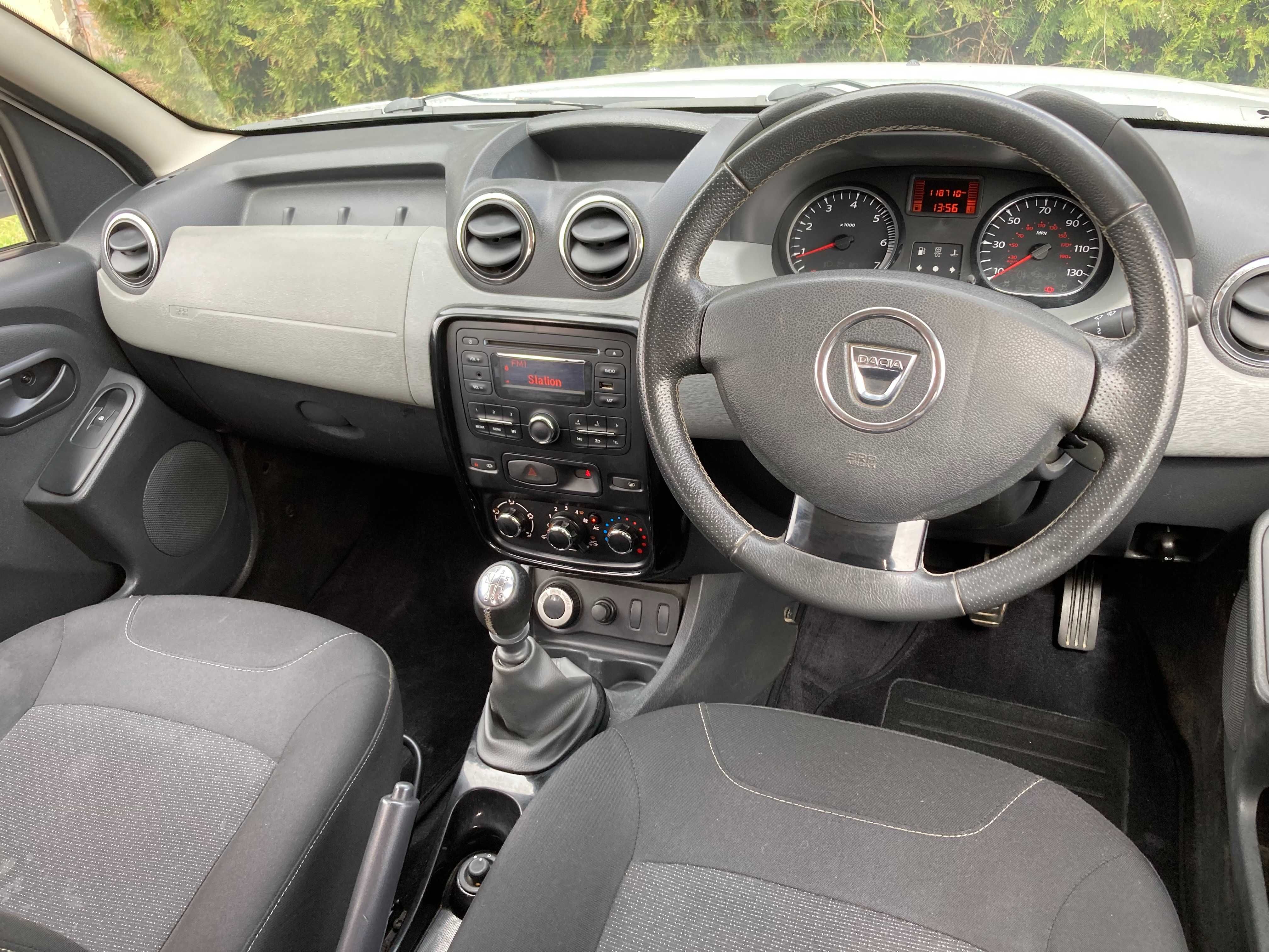 2013 Dacia DUSTER 4X4 - A/C - 1.5dCi - Volan Dreapta