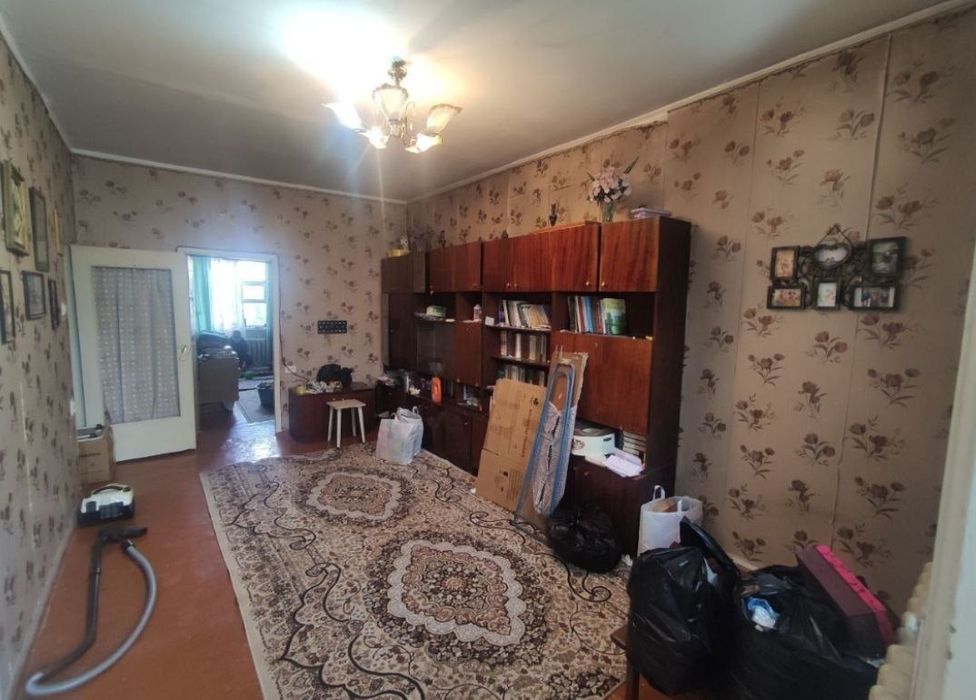 Юнусабад 7 квартал 2/3/4 (50²) продаётся квартира