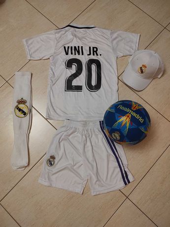 Екип +Шапка ВИНИ 2023г Реал Мадрид Real Madrid VINI JR Винисиус НОВО