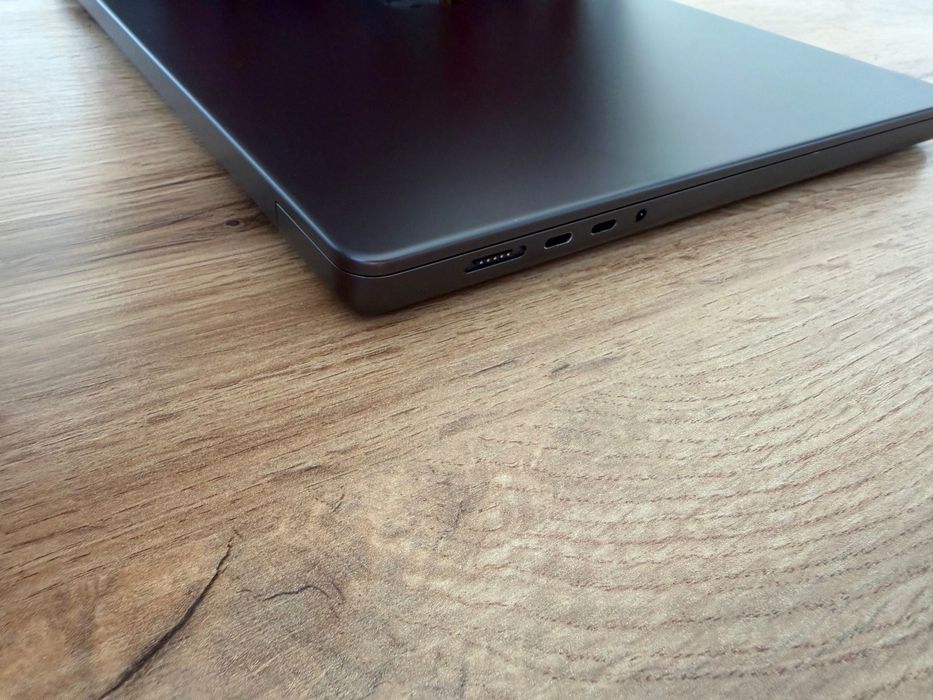MacBook Pro 16" M4 PRO Chip 14-CPU/20-GPU/48GB RAM/512GB SSD — миниатюра 4