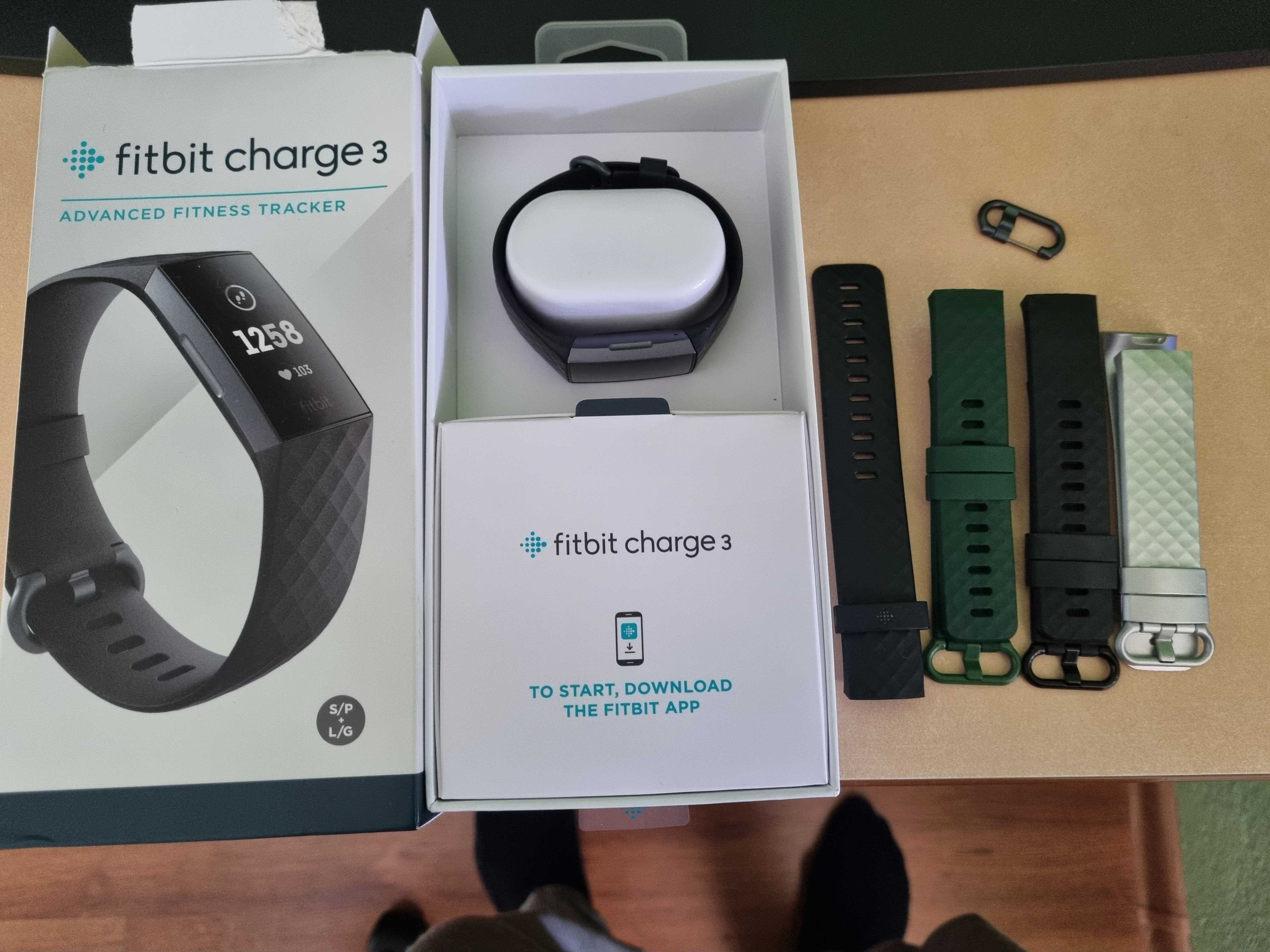 Fitbit Charge 3 фитнес гривна