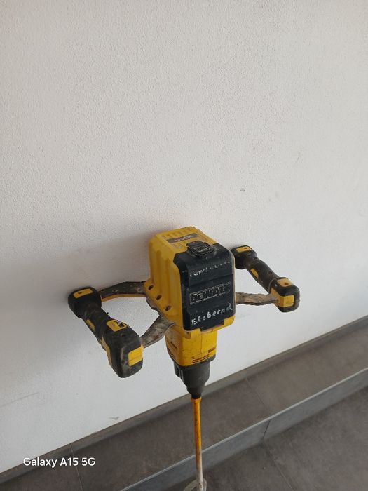 Dewalt malaxor cu acumulator
