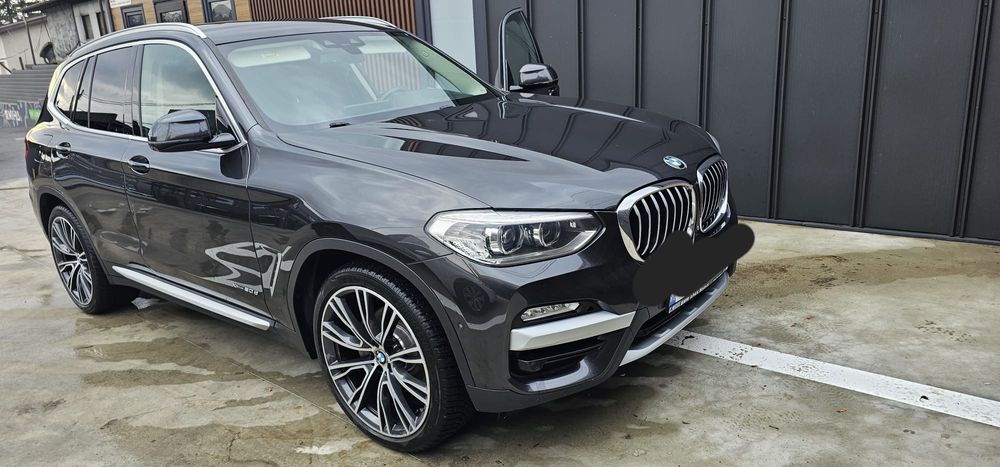 BMW X3 an 2019 volan M