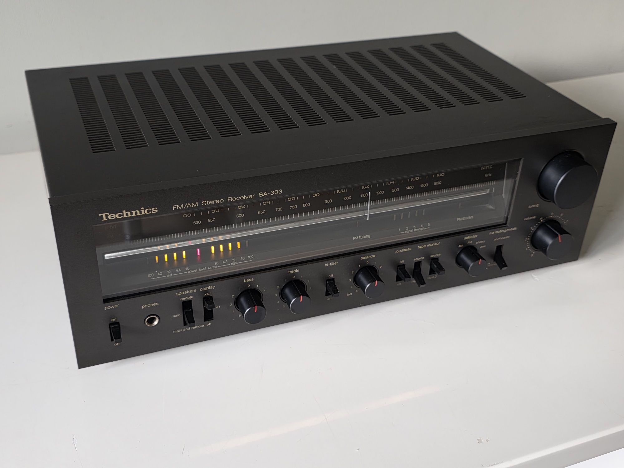 Technics SA-303 stereo receiver