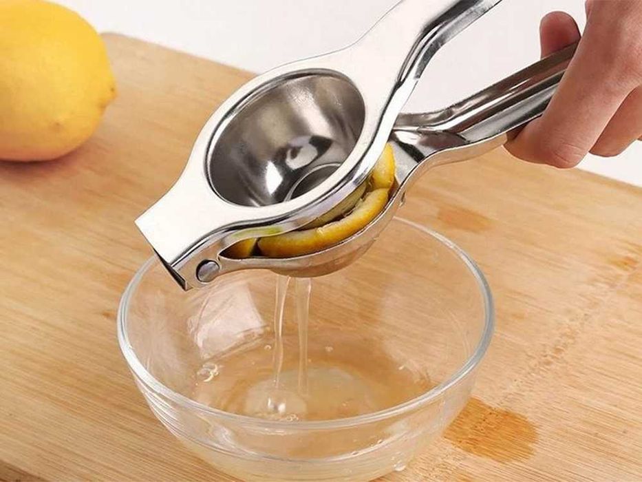 Ръчна преса за лимони и цитрусови плодове