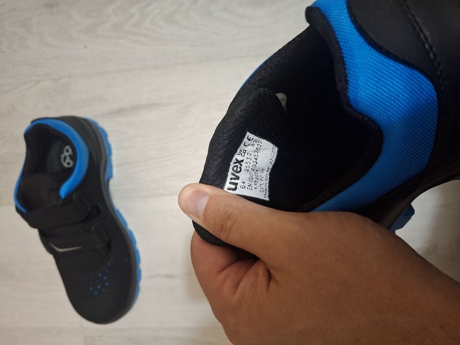 Bocanci cu bombeu metalic si protectie ESD, model de vara