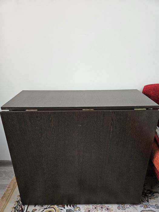 Стол тумба в хорошем состоянии.