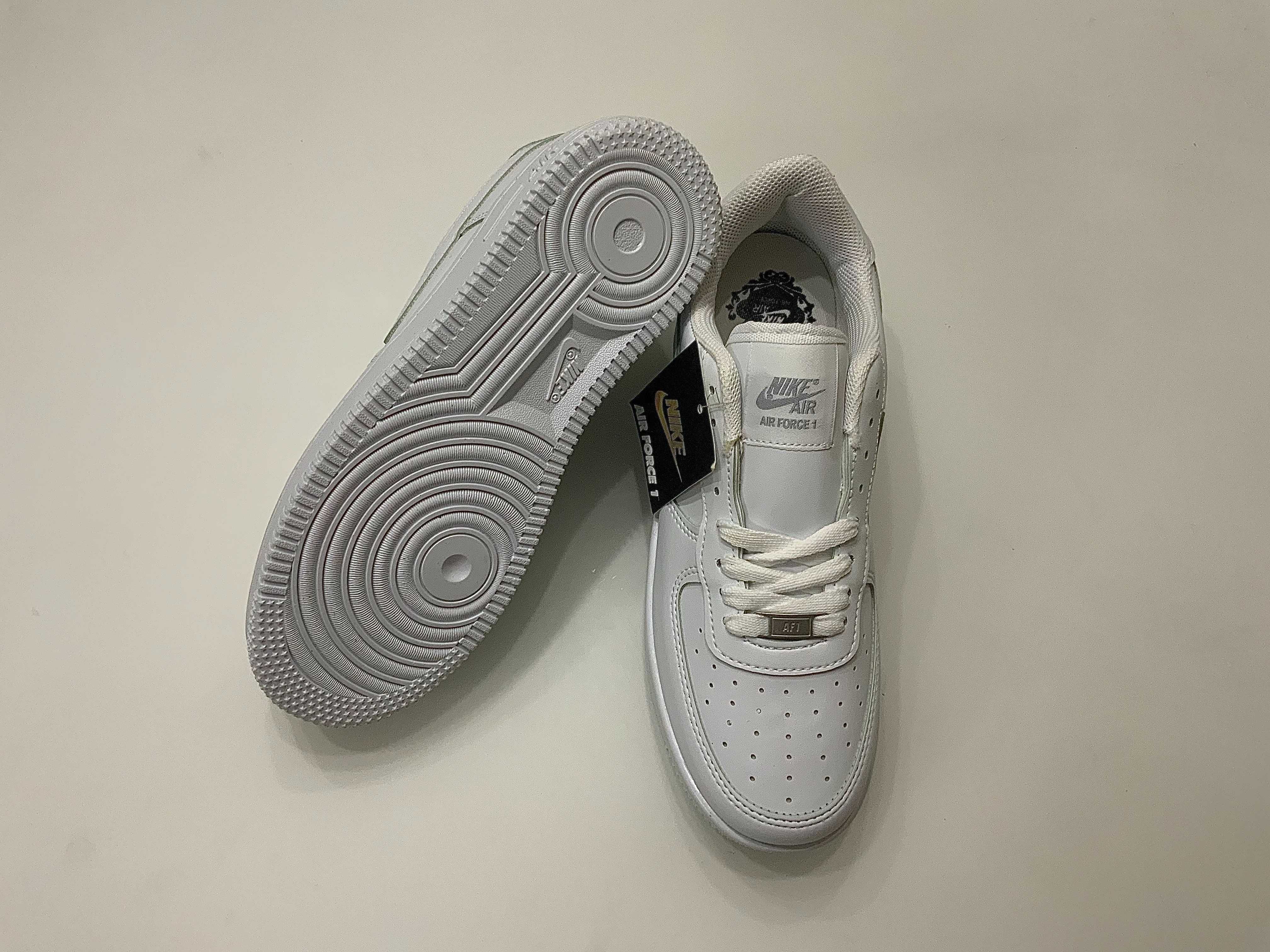 Nike Air Force 1 full white (бяло) (от 36 до 46 номер)