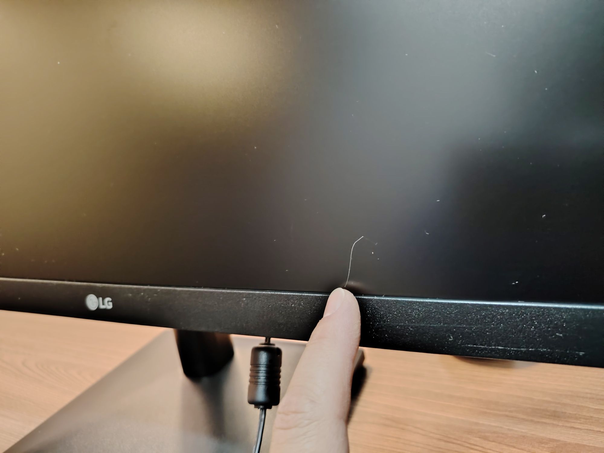 Монитор LG 22 дюйма, IPS матрица