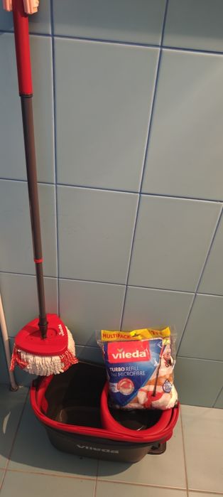 Vileda Set Mop Rotativ+Galeata Turbo Smart cu 2 capete noi