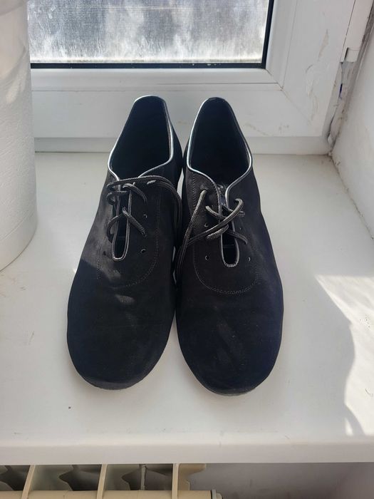 Танцевальный туфли