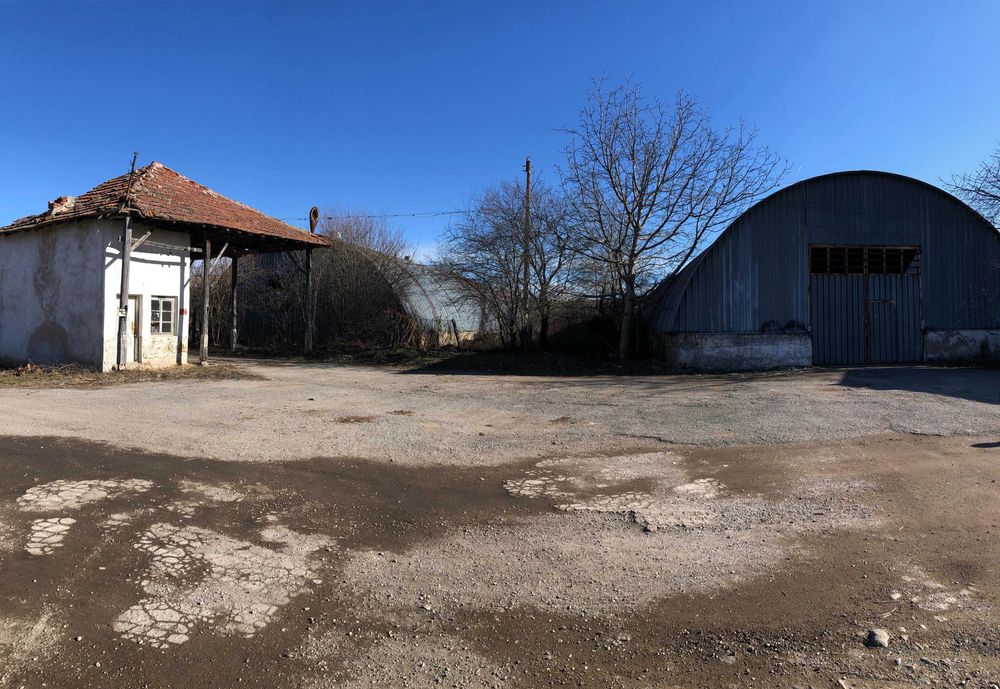 Стопанска сграда в с. Боровци