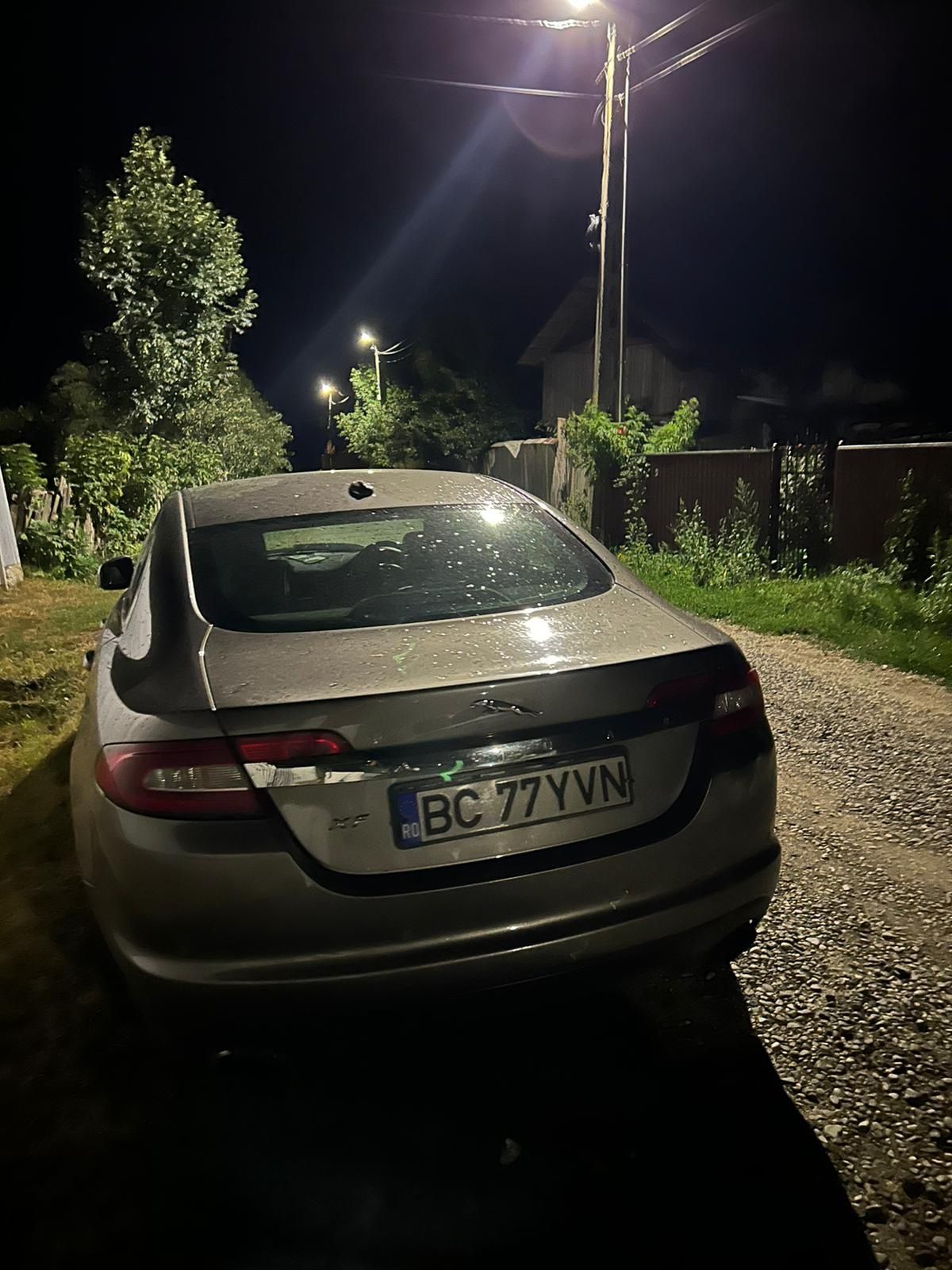 Vand  sau schimb Jaguar xf